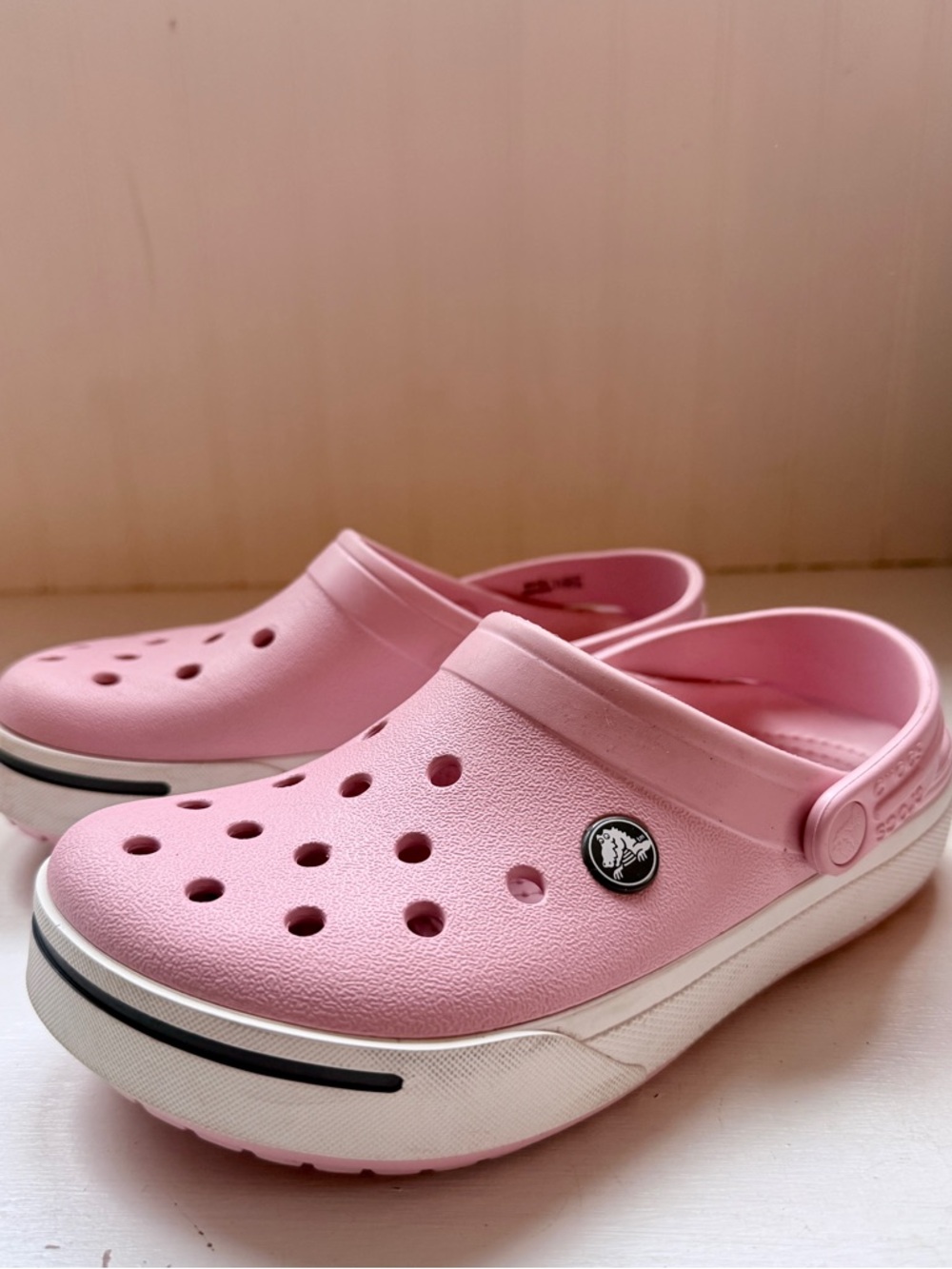 CROCS Classic Clog Mules in Soft Pink